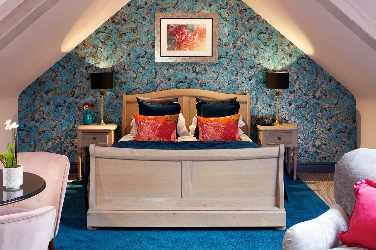 Mandolay Hotel Гилдфорд Екстериор снимка